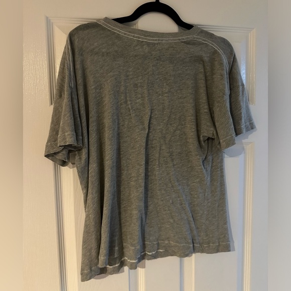 WILDFOX Grey Tee - Picture 2 of 2